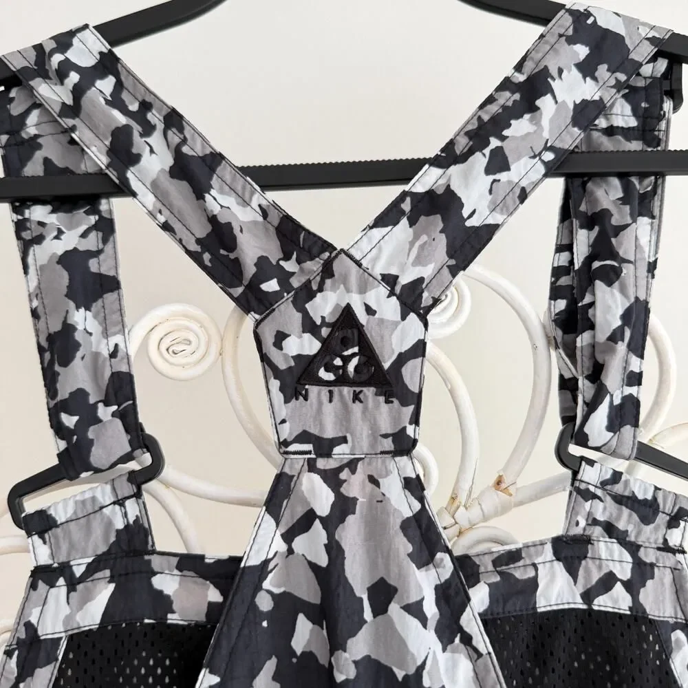 Nike ACG‎ Woven Overalls Mens Large Black White Gray Camo Print AOP CI0417-010